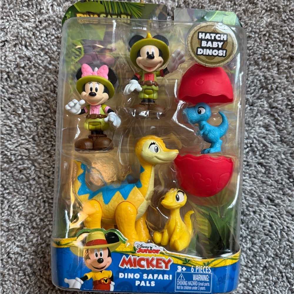 Disney Dino Safari Pals Playset